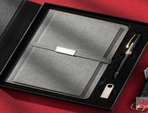 企業(yè)定制筆記本禮盒需要注意的事項(xiàng)